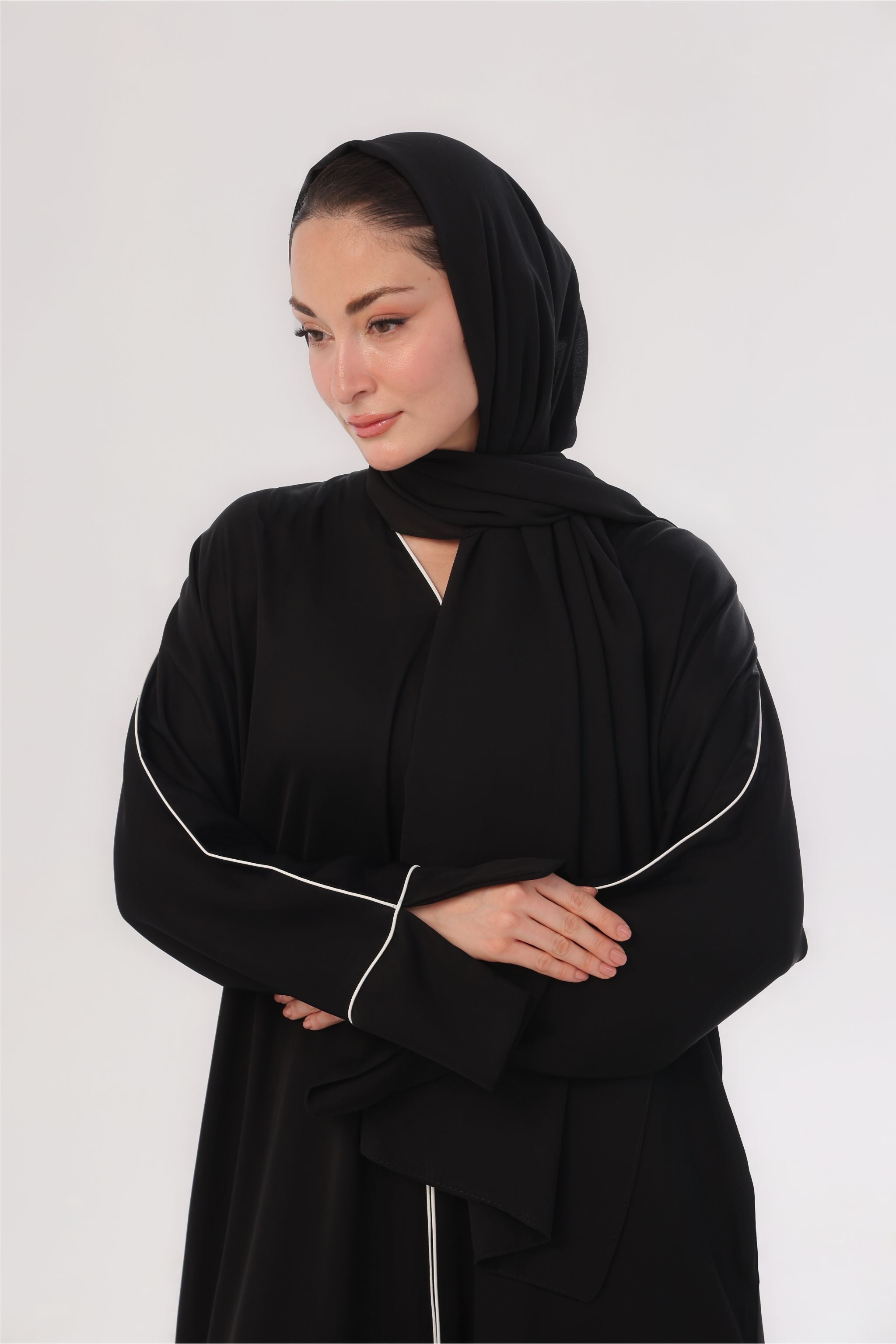 Daily Basic Abaya With Pockets - Jet Black