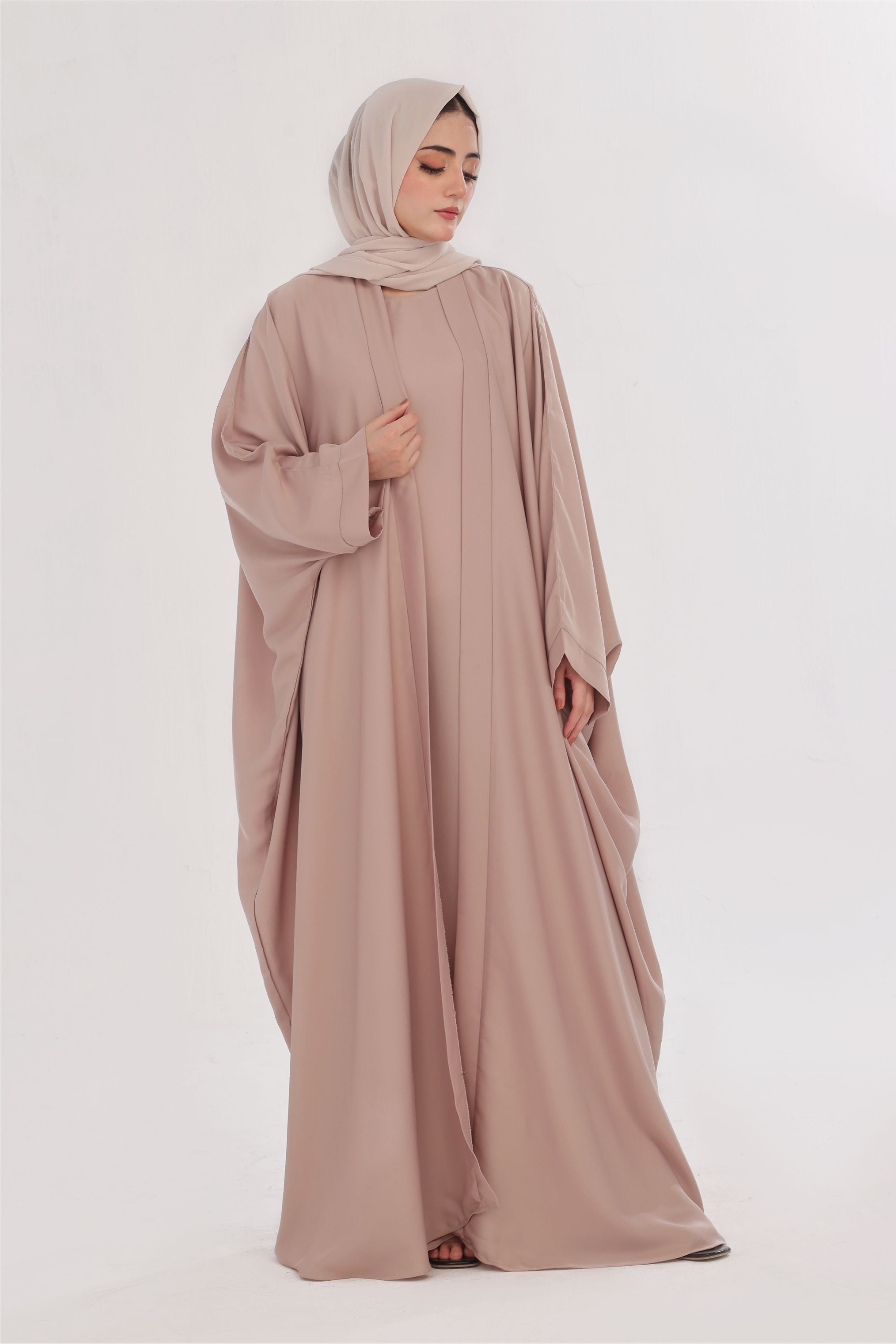 Flowy Farshi Cut Abaya - Ivory Nude