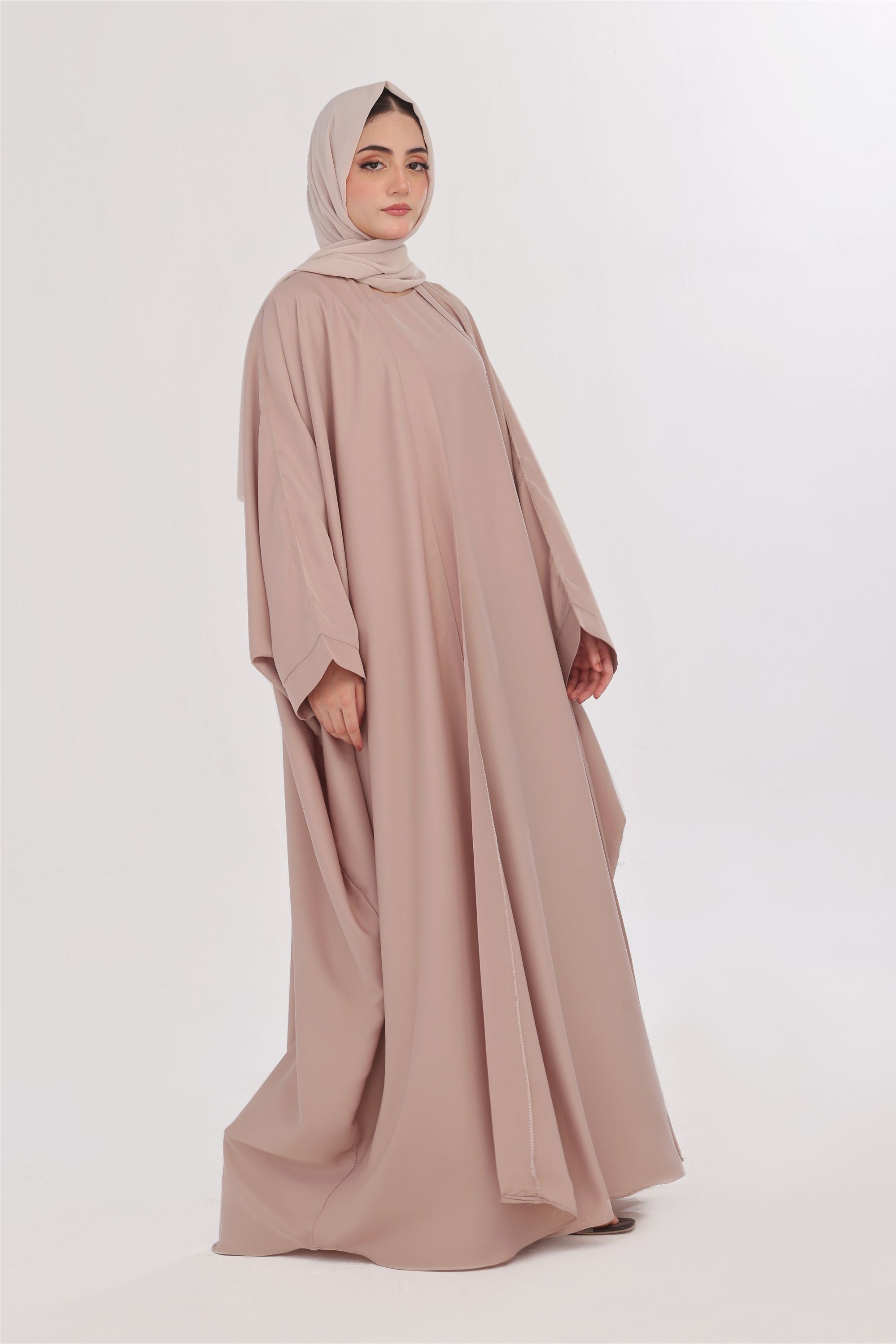 Flowy Farshi Cut Abaya - Ivory Nude