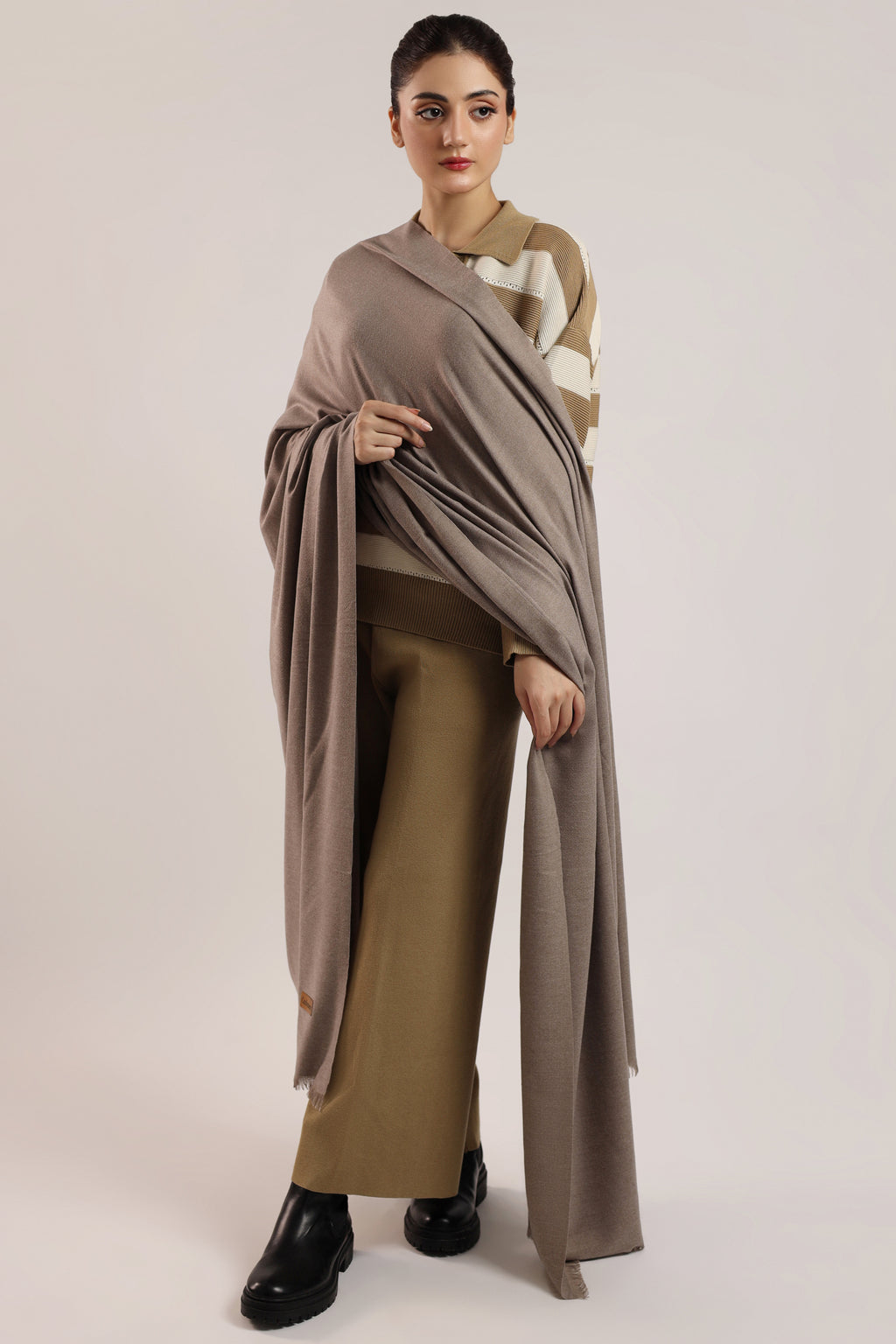 Woolen Shawl - Chestnut Brown