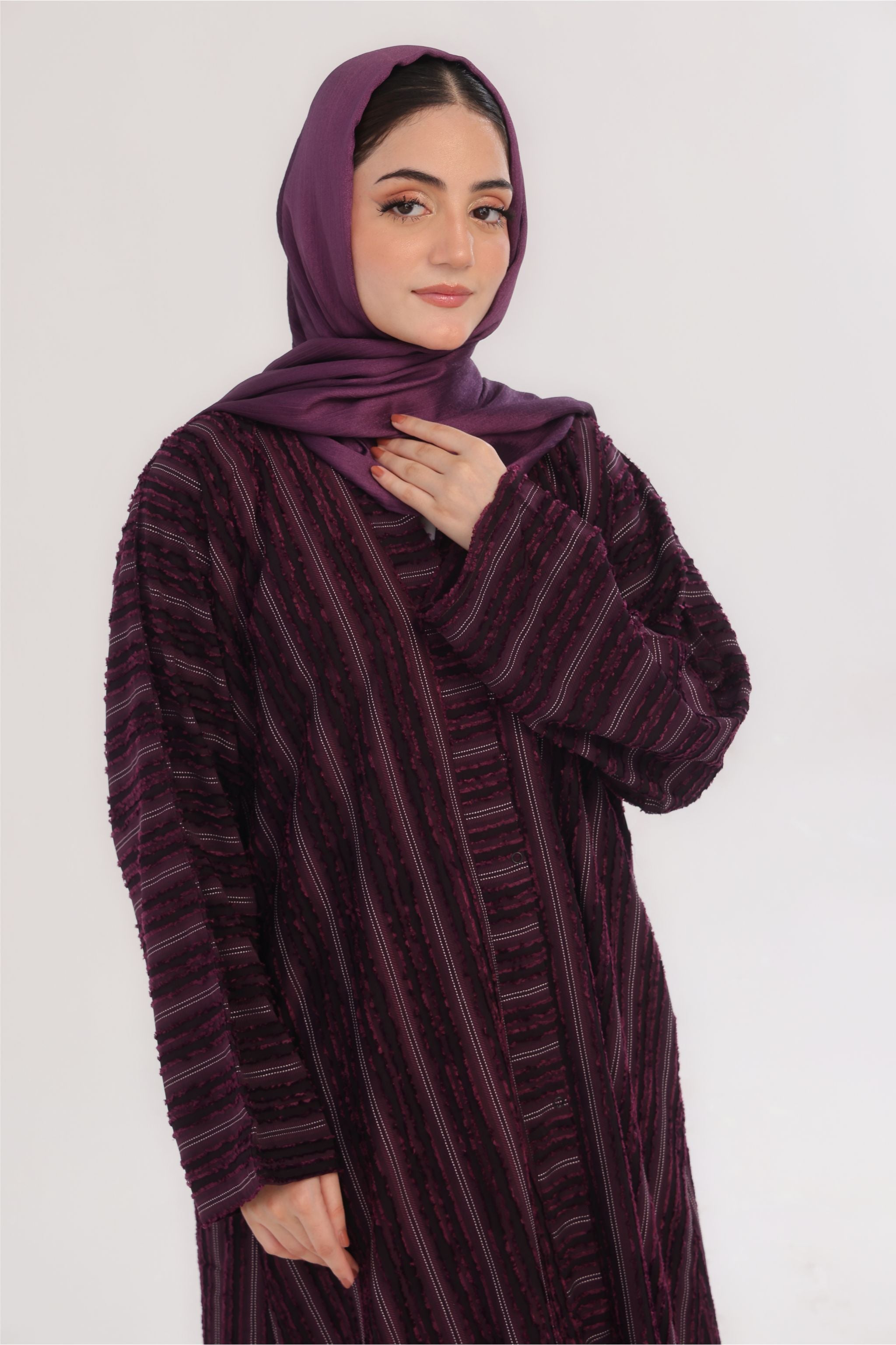 Embossed Texture Open Abaya - Dark Plum