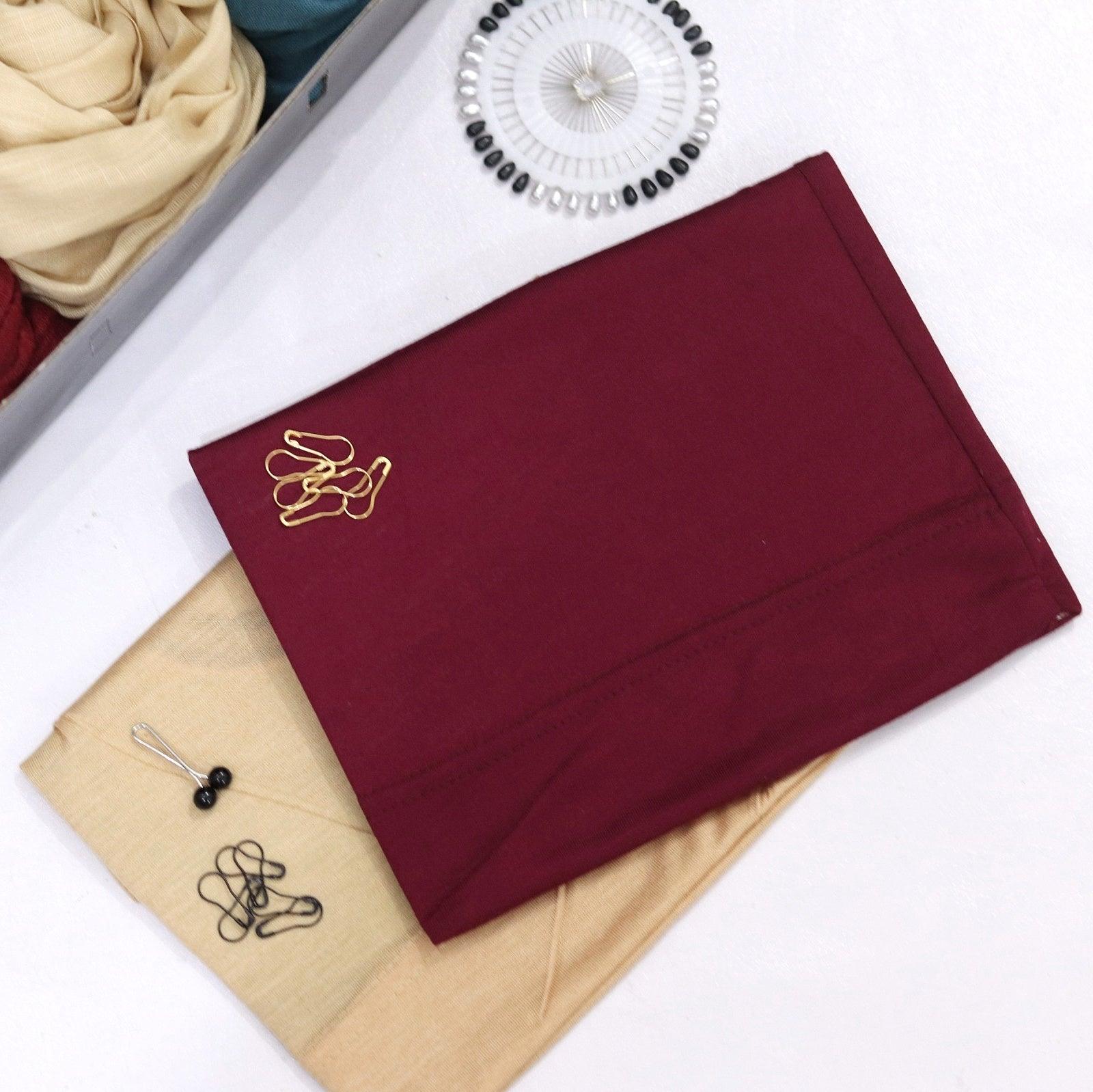 Luxury Hijab Box With 6 Different Fabrics 'Velvet Teddy' -