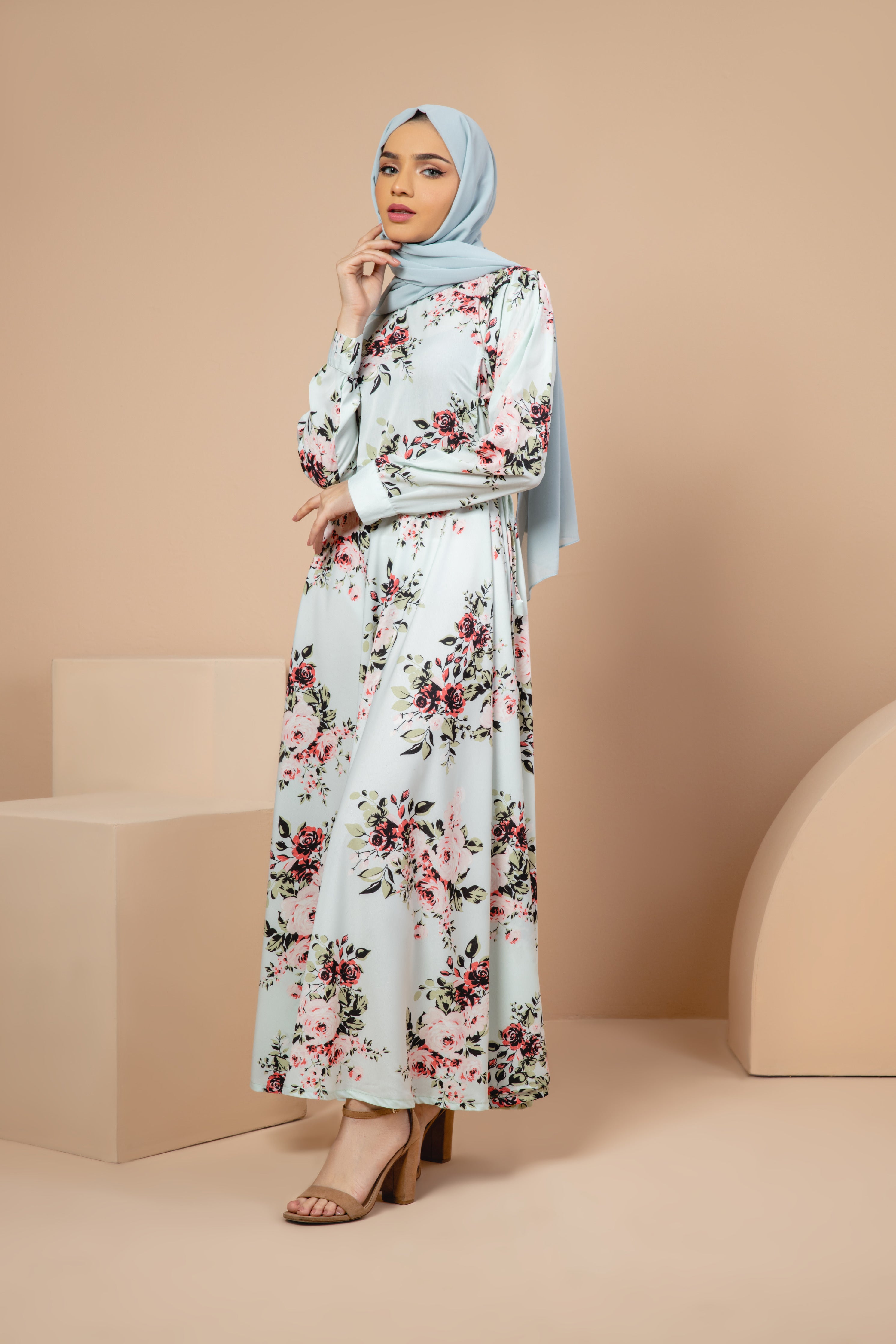 Serenity Floral Dress In Mint