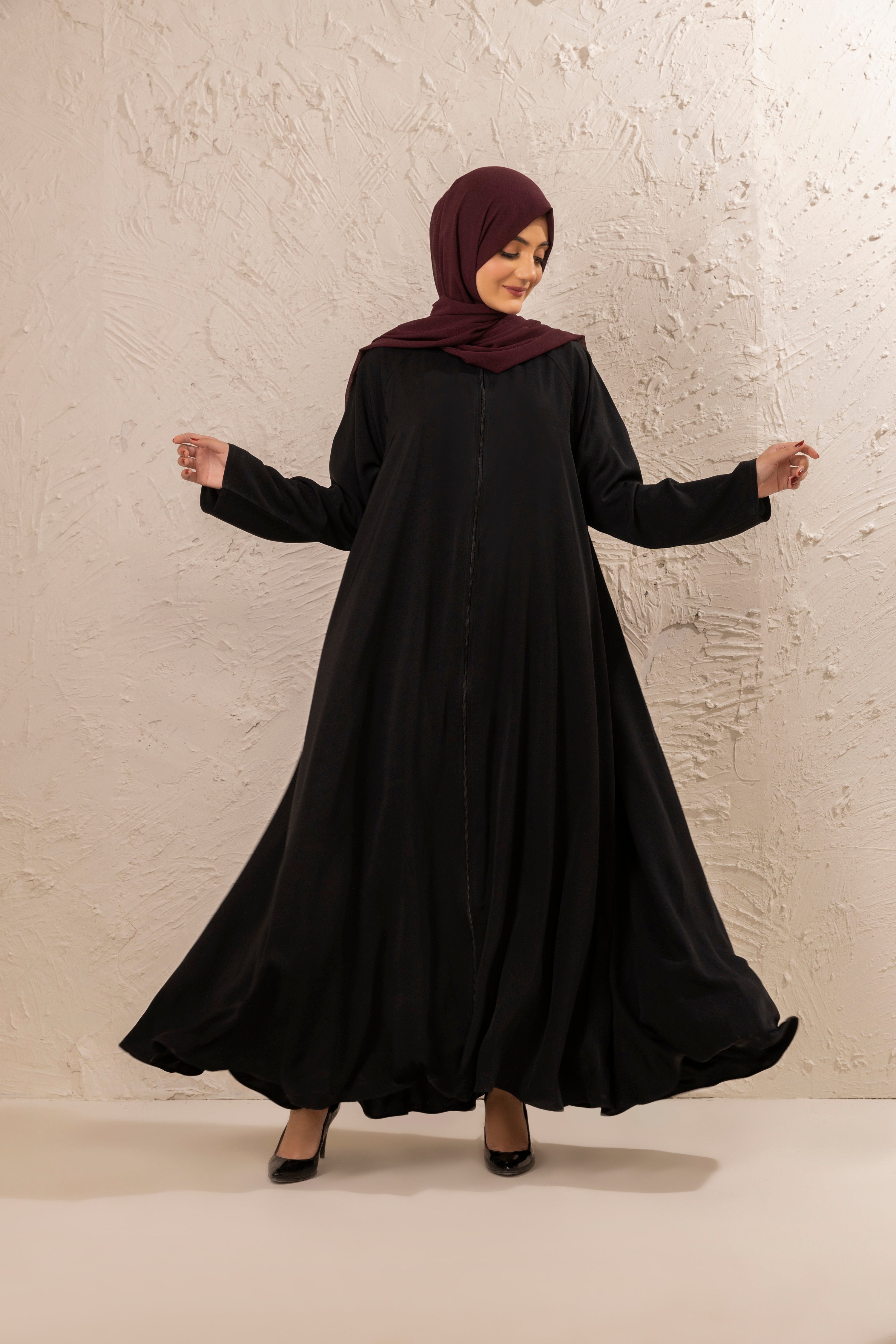Essential Abaya In Black