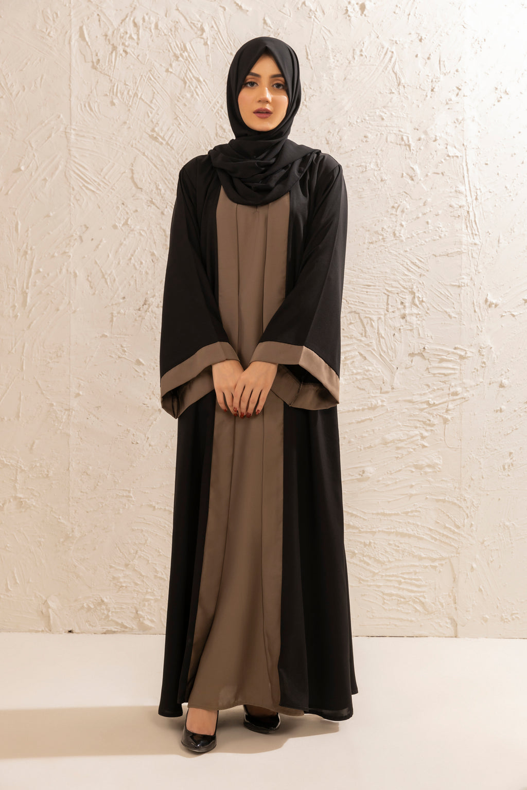 Nahla Abaya